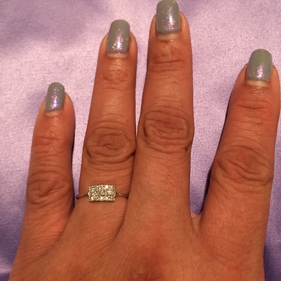 🆕 18K White Gold Pave Diamond Bar Ring size 6 - Picture 7 of 7